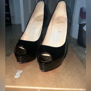 Used 
Comes with box, bags, and extra heel tips